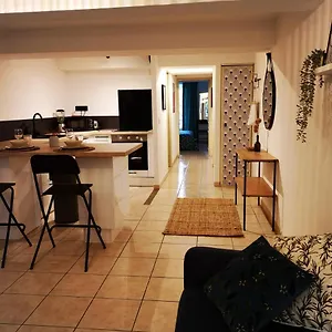 Apartment Oasis De 42 M2 I Cosy I Coeur De I Lit 160x200, Vaison-la-Romaine